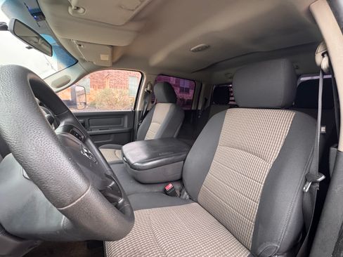 Used 2012 RAM 2500 ST w/ Chrome Appearance Group image 6