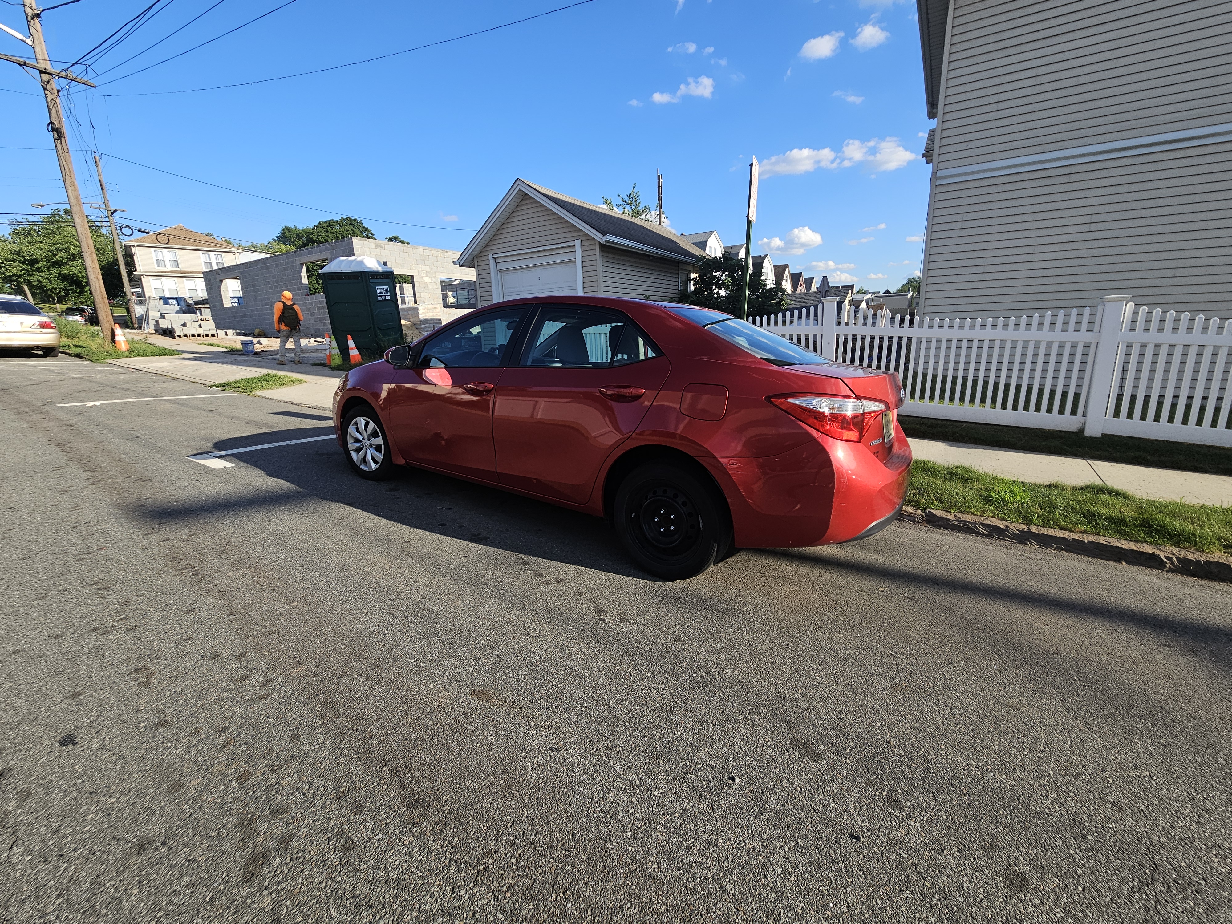 Used 2015 Toyota Corolla LE FWD image 5