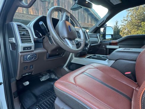 Used 2018 Ford F350 King Ranch w/ King Ranch Ultimate Package AWD/4WD image 26