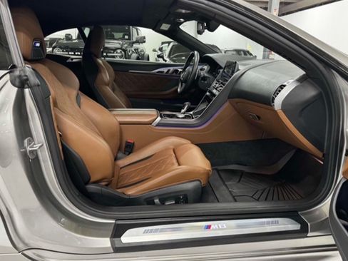 Used 2020 BMW M8 Convertible image 5