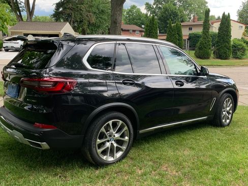 Used 2022 BMW X5 xDrive40i w/ Premium Package AWD/4WD image 1