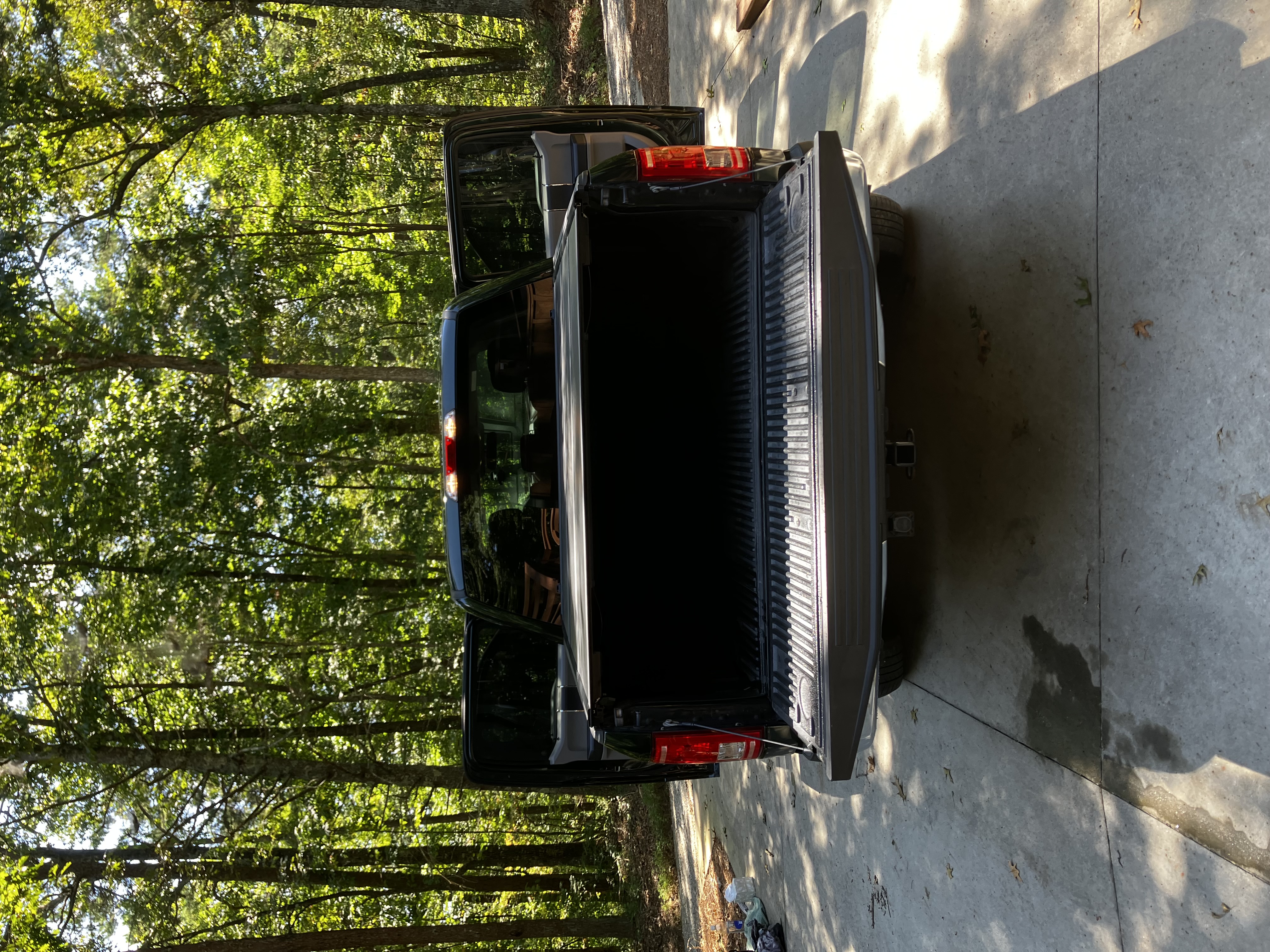 Used 2016 Ford F150 XLT RWD image 4