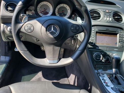 Used 2011 Mercedes-Benz SL 63 AMG image 23