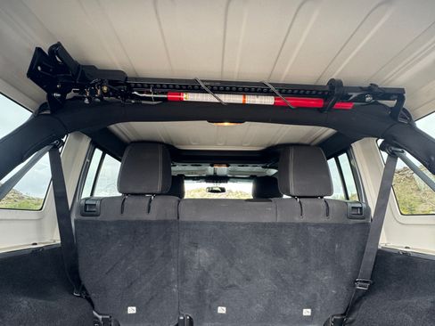 Used 2015 Jeep Wrangler Unlimited Rubicon w/ Connectivity Group image 19