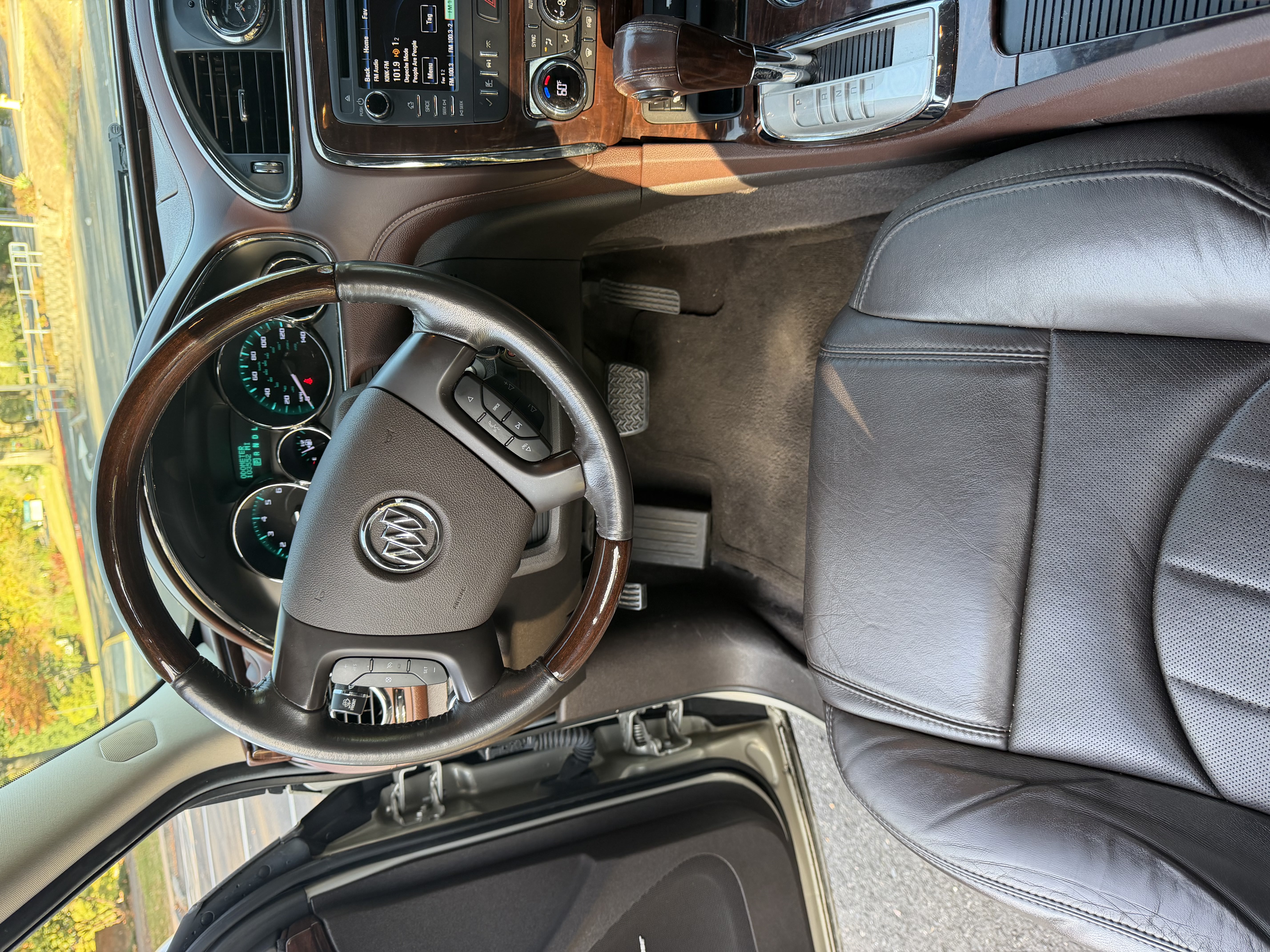 Used 2014 Buick Enclave Premium w/ Trailering Provision Package FWD image 32