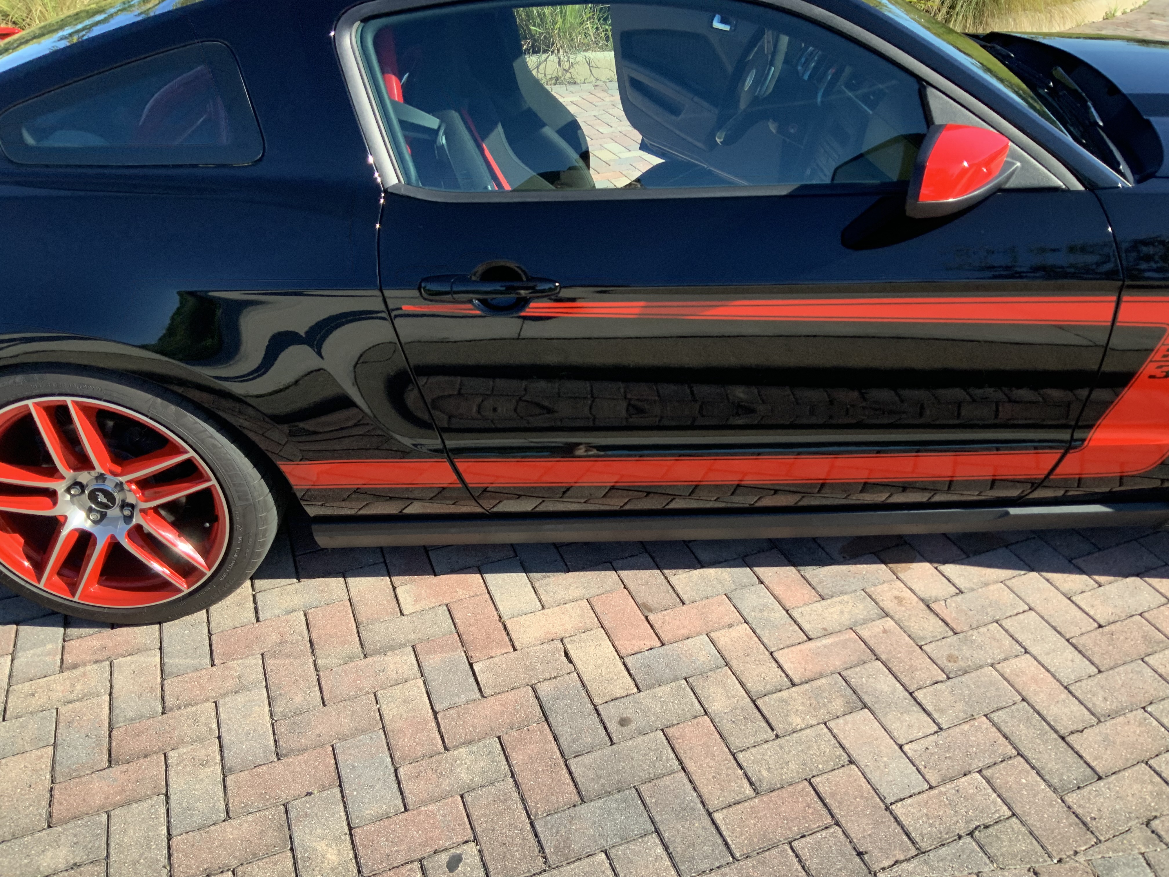 Used 2012 Ford Mustang Boss 302 RWD image 10