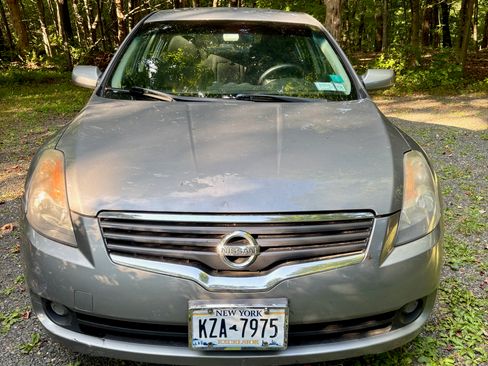 Used 2009 Nissan Altima Hybrid Sedan FWD image 4