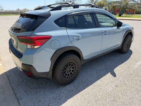 Used 2023 Subaru Crosstrek 2.0i Premium image 8