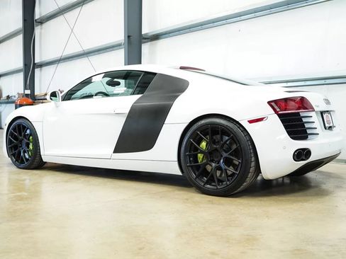 Used 2011 Audi R8 V8 image 9