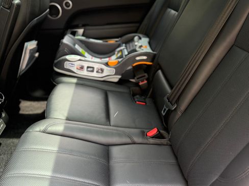 Used 2017 Land Rover Range Rover Supercharged image 10