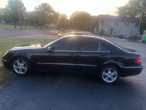 Used 2006 Mercedes-Benz E 350 4MATIC Sedan image 7
