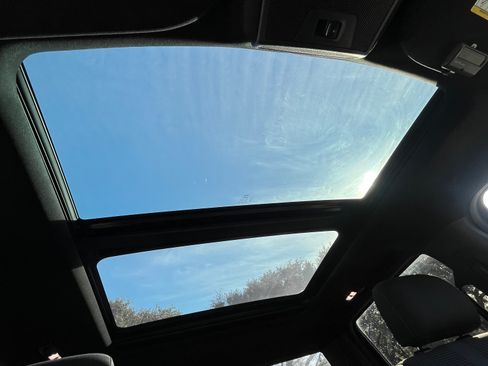 Used 2016 Ford F150 XLT w/ Equipment Group 302A Luxury image 6