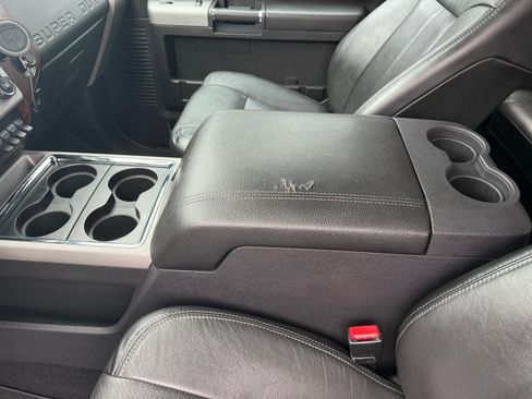 Used 2016 Ford F250 Lariat w/ Lariat Ultimate Package image 24