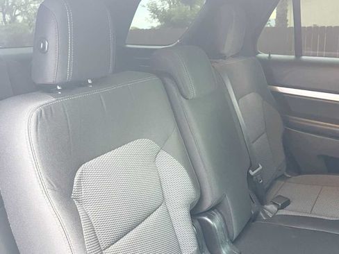 Used 2016 Ford Explorer XLT w/ Equipment Group 201A image 10