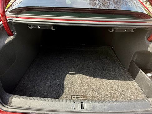 Used 2013 Volkswagen CC Sport image 10