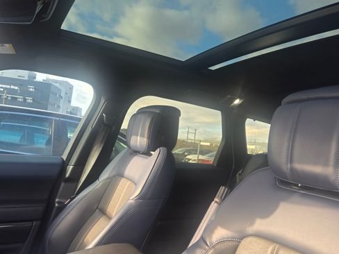 Used 2020 Land Rover Range Rover Sport Autobiography image 8
