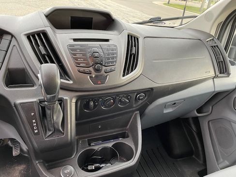 Used 2018 Ford Transit 150 130 Medium Roof image 12