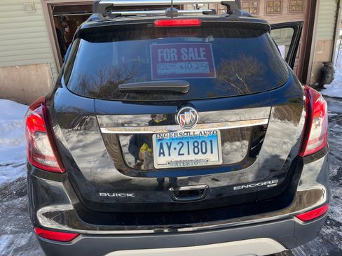 Used 2018 Buick Encore Preferred image 18