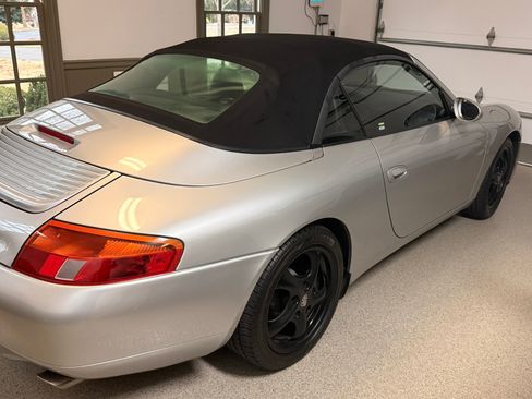 Used 1999 Porsche 911 Carrera image 2
