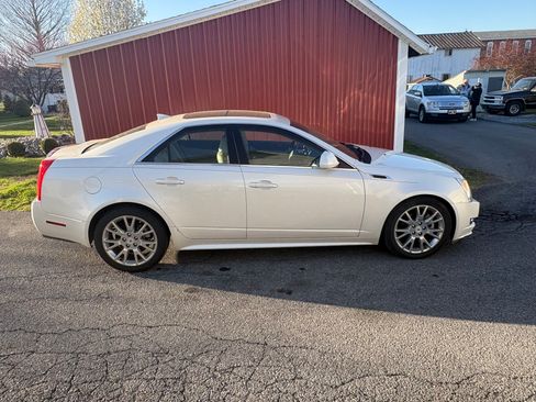 Used 2011 Cadillac CTS Premium image 1