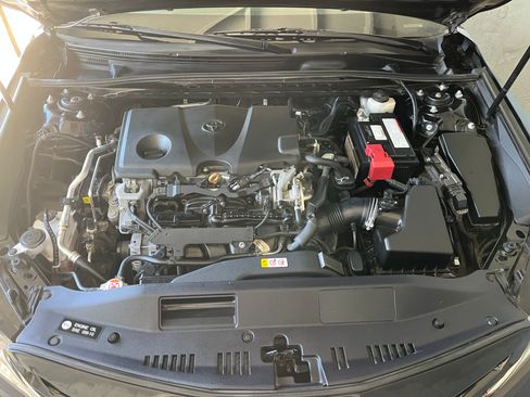 Used 2020 Toyota Camry SE w/ Carpet Mat Package FWD image 20