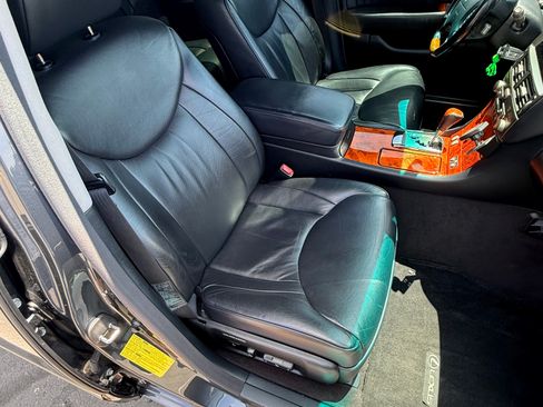 Used 2005 Lexus LS 430 RWD image 22