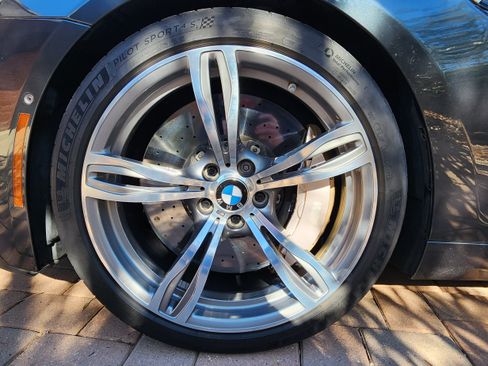 Used 2014 BMW M6 Coupe image 12