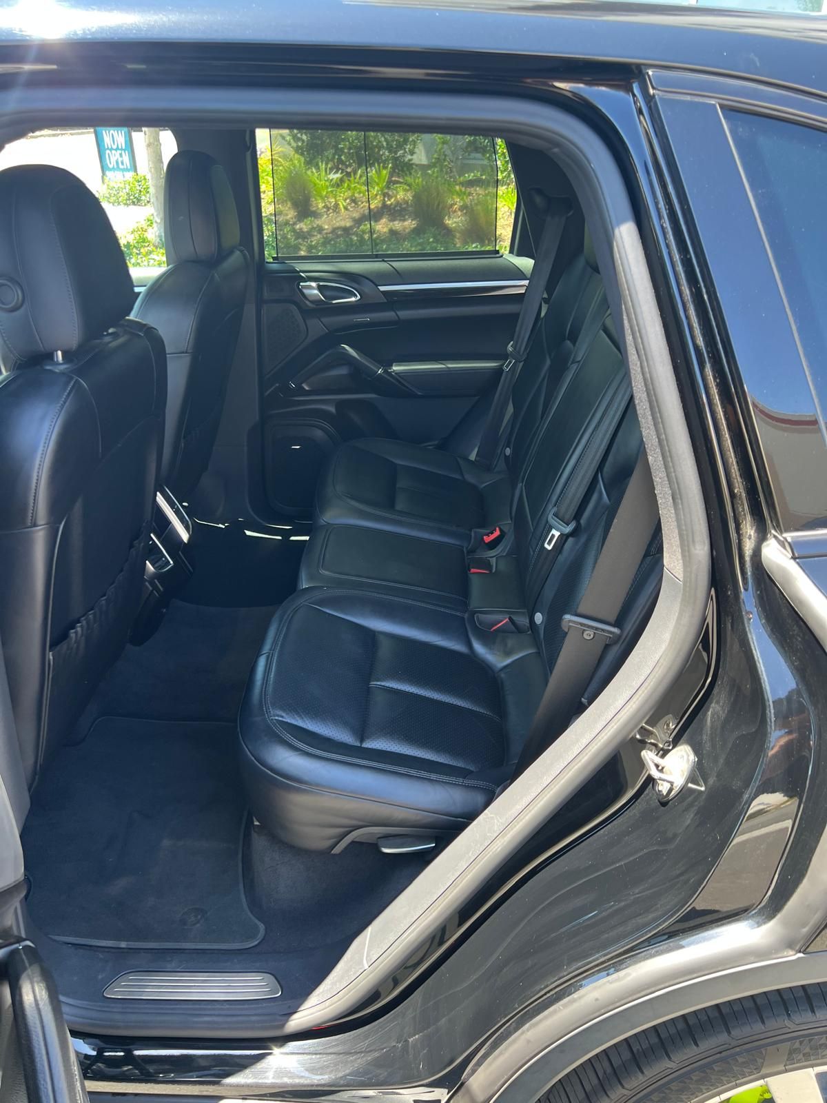 Used 2016 Porsche Cayenne S AWD/4WD image 19