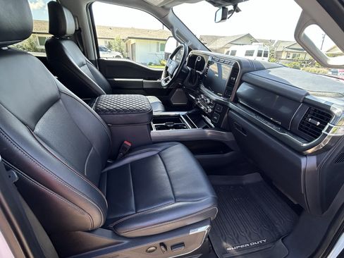 Used 2024 Ford F250 Lariat w/ Chrome Package AWD/4WD image 16