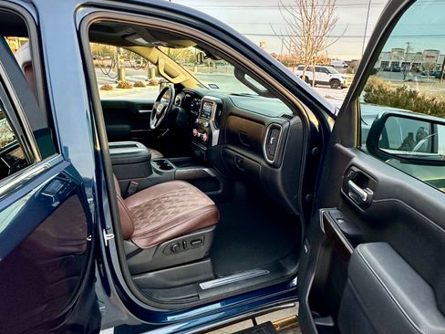 Used 2021 GMC Sierra 1500 SLT image 15