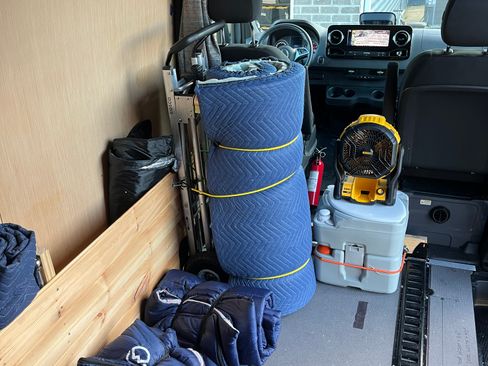 Used 2025 Mercedes-Benz Sprinter 2500 image 25