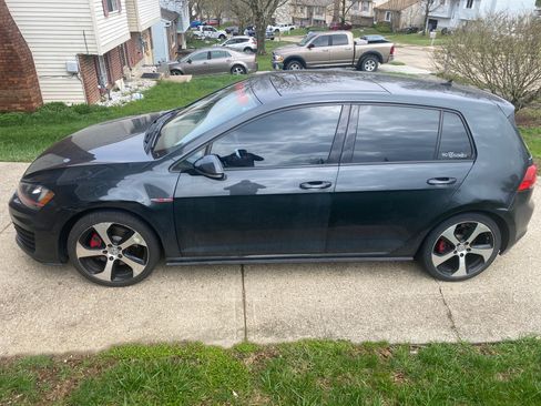 Used 2016 Volkswagen GTI SE w/ Lighting Package (SEL) image 1