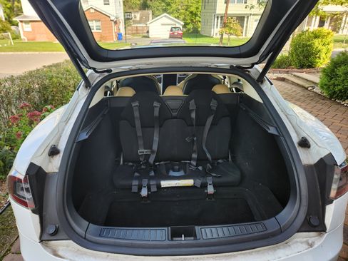 Used 2013 Tesla Model S image 13