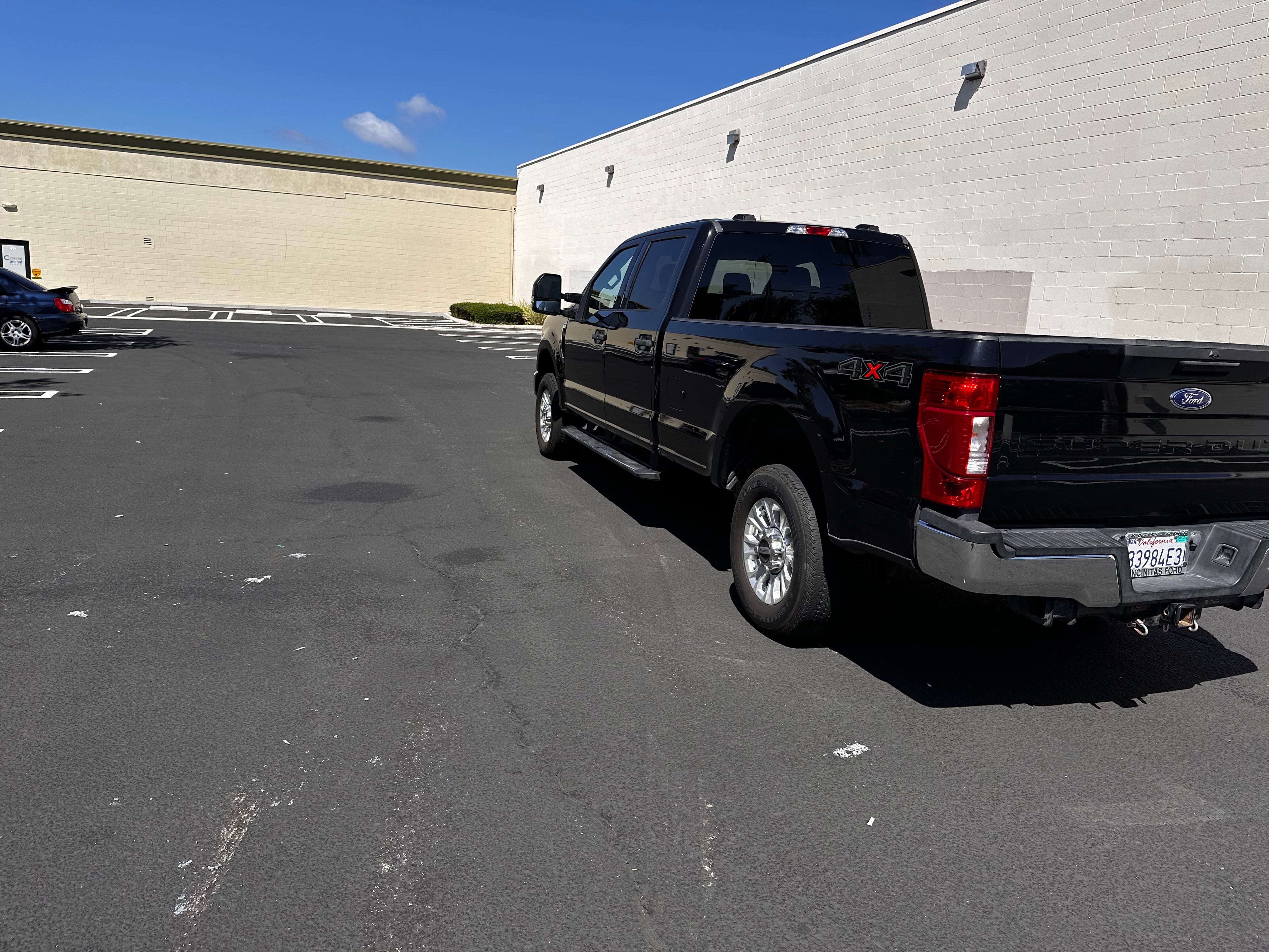 Used 2020 Ford F250 XLT AWD/4WD image 2