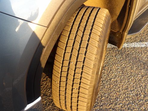 Used 2019 GMC Sierra 1500 SLE w/ SLE Value Package image 26