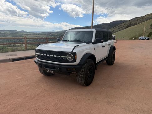 Used 2023 Ford Bronco Wildtrak AWD/4WD image 1