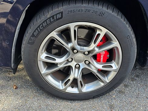 Used 2018 Jeep Grand Cherokee SRT image 22