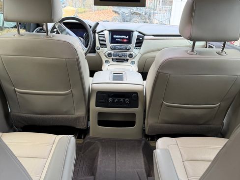 Used 2018 GMC Yukon XL Denali w/ Denali Ultimate Package image 9