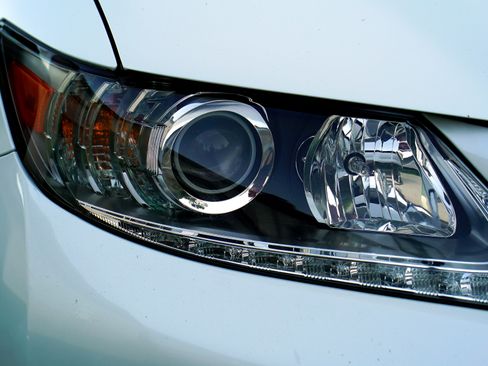 Used 2013 Lexus ES 300h w/ Luxury Pkg FWD image 13