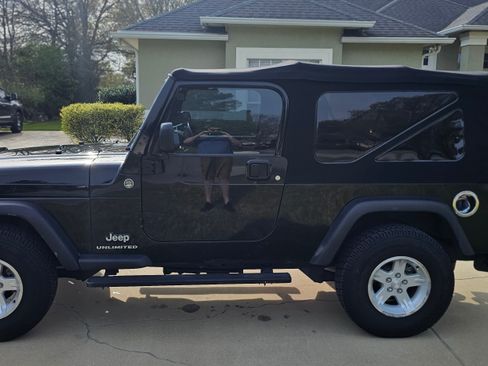 Used 2005 Jeep Wrangler Unlimited w/ Security Group image 1