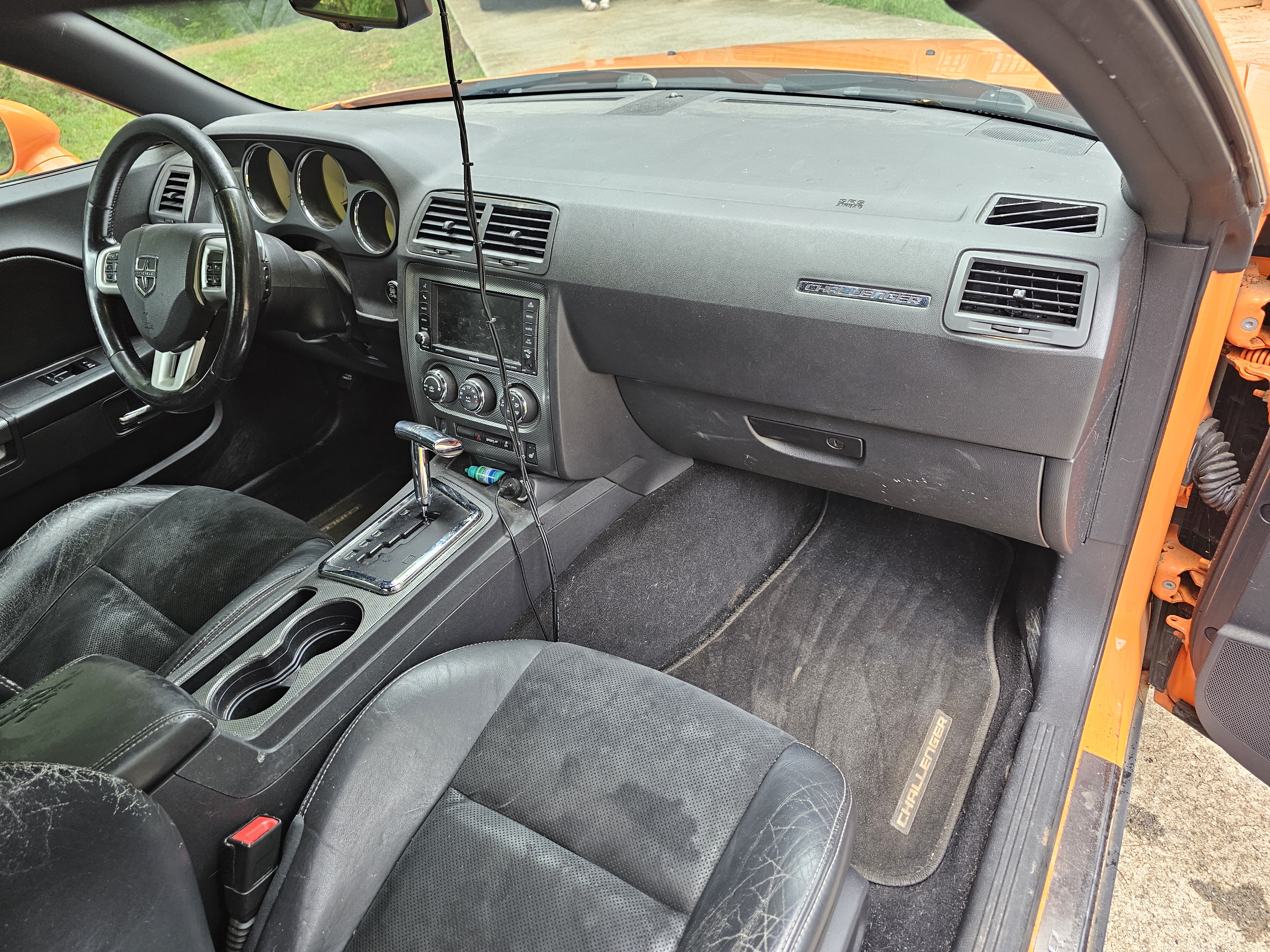 Used 2014 Dodge Challenger R/T RWD image 17
