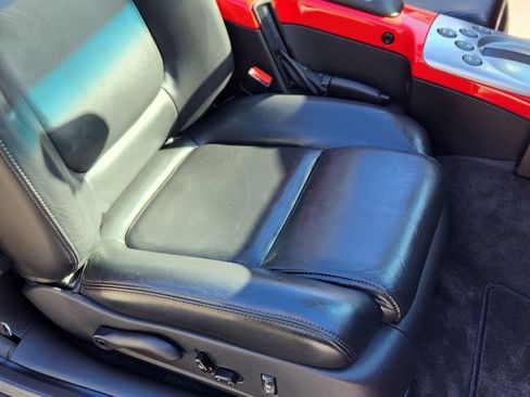 Used 2005 Chevrolet SSR w/ Preferred Equipment Group RWD image 17