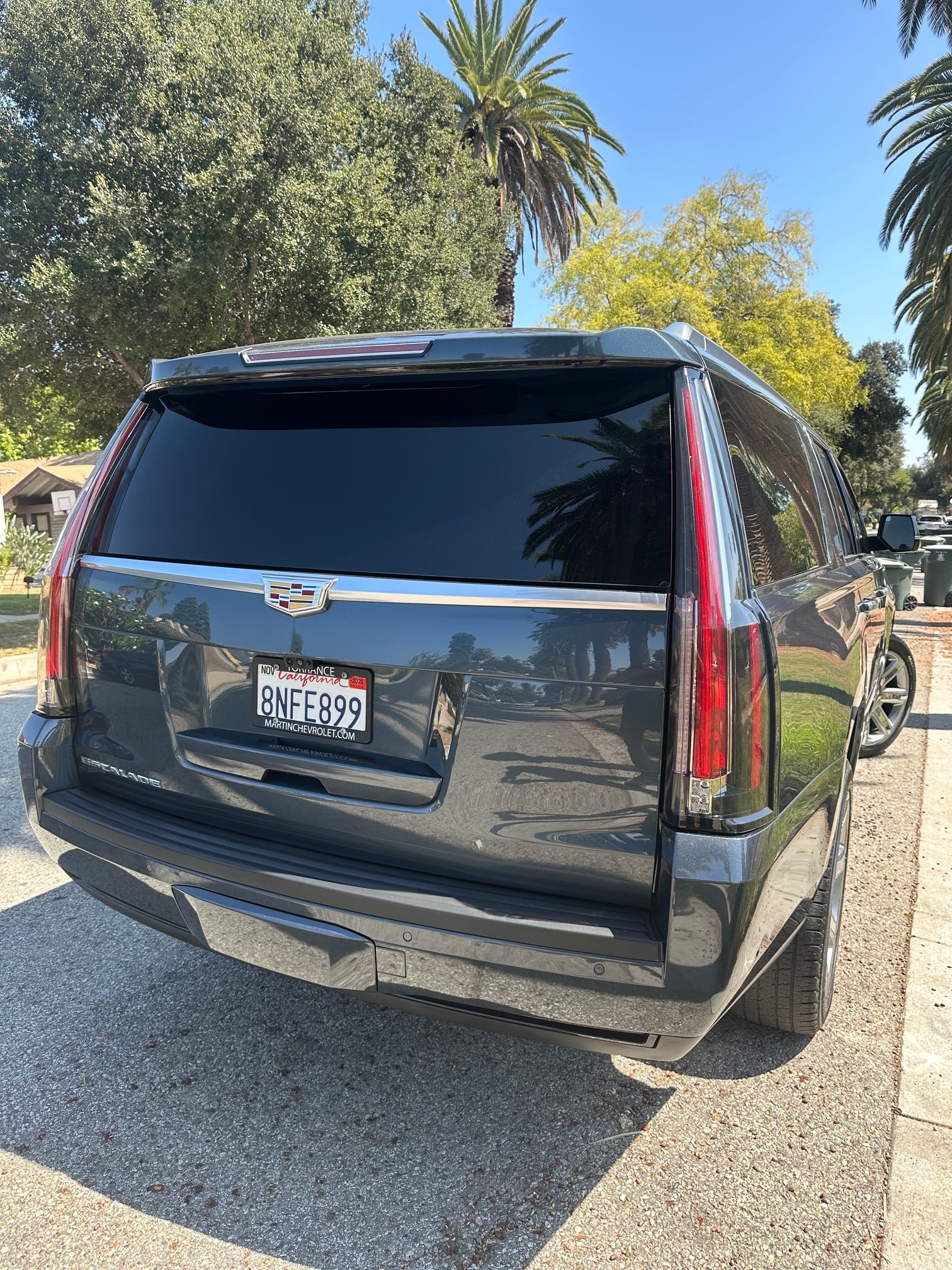 Used 2019 Cadillac Escalade ESV Premium Luxury AWD/4WD image 4