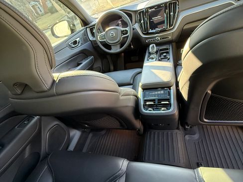 Used 2024 Volvo XC60 B5 Ultimate w/ Protection Package Premier image 20