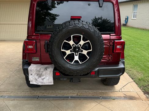 Used 2021 Jeep Wrangler Unlimited Rubicon w/ Safety Group AWD/4WD image 5