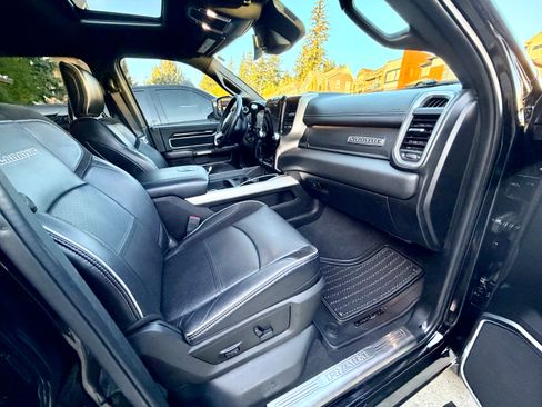 Used 2019 RAM 2500 Laramie image 15