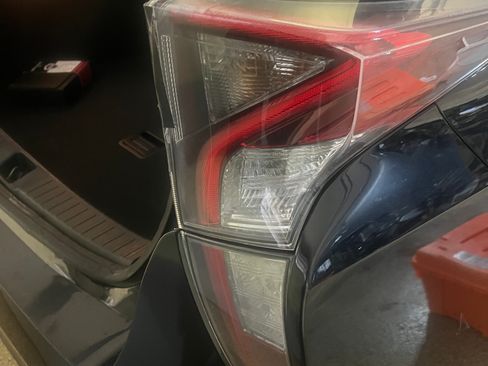 Used 2016 Toyota Prius Two image 11