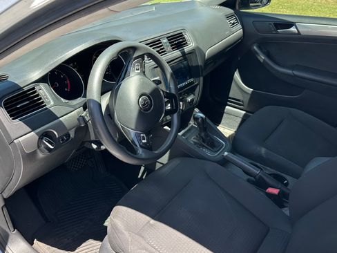 Used 2015 Volkswagen Jetta SE FWD image 11