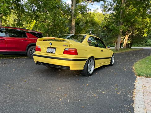 Used 1996 BMW M3 Coupe image 13