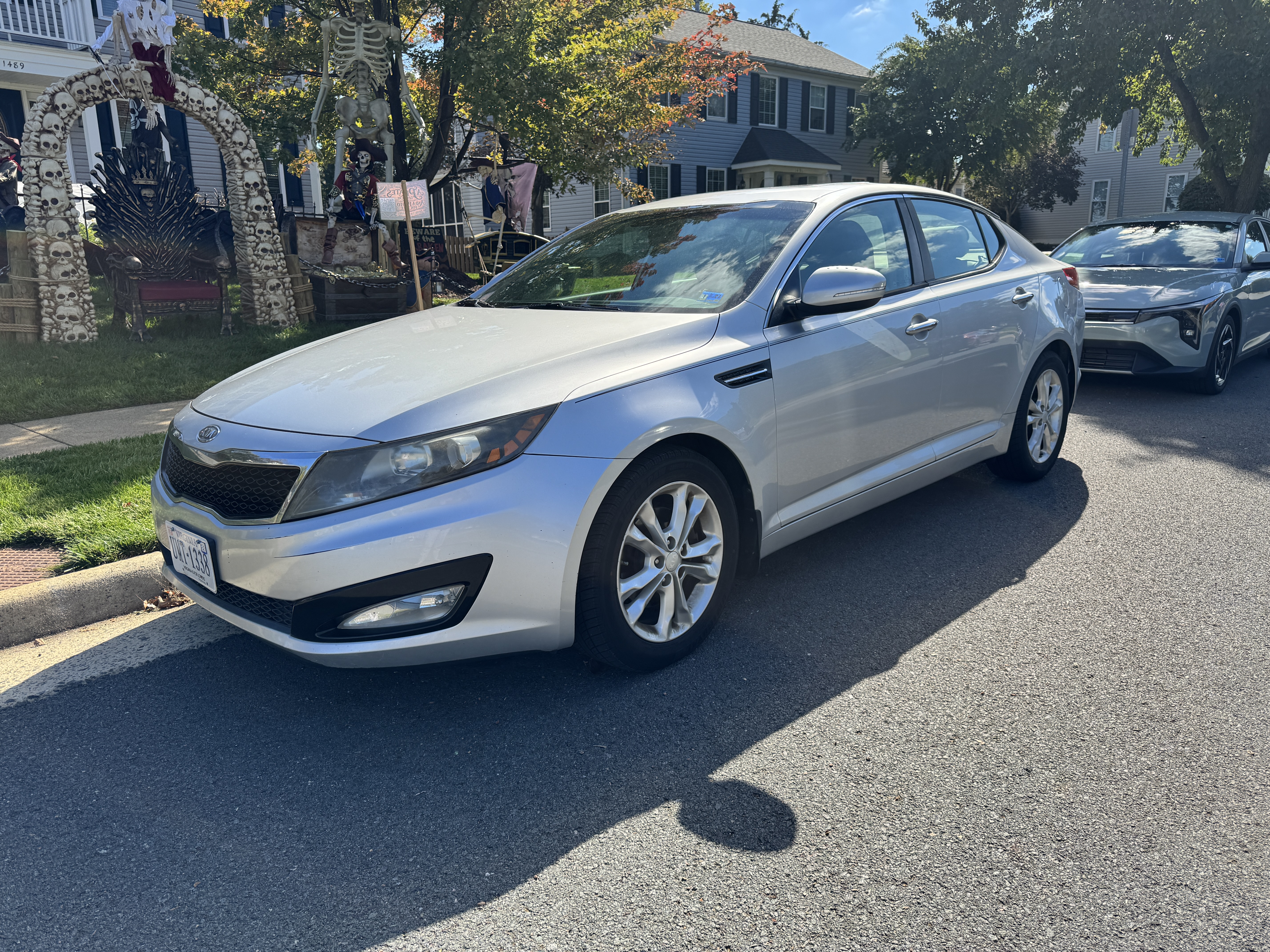 Used 2012 Kia Optima EX FWD image 1